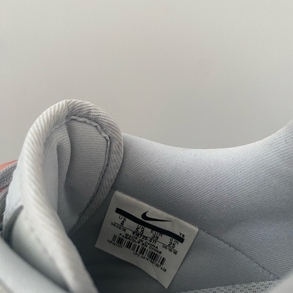 Nike Air Force 1 - Picture 4 of 7